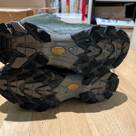 ZAMBERLAN VIOZ LUX GTX® RR WNS Hiking & Backpacking Boot Waxed Green - Picture 14 of 16